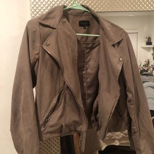 Beige light jacket with pockets